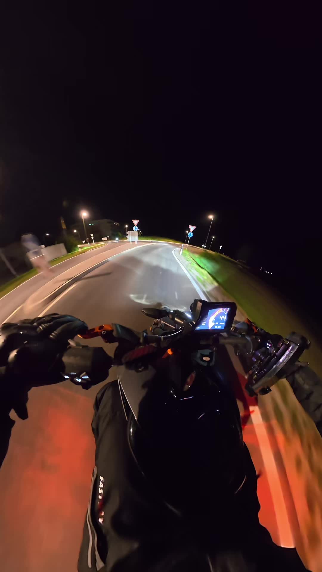 @Nick🏍️