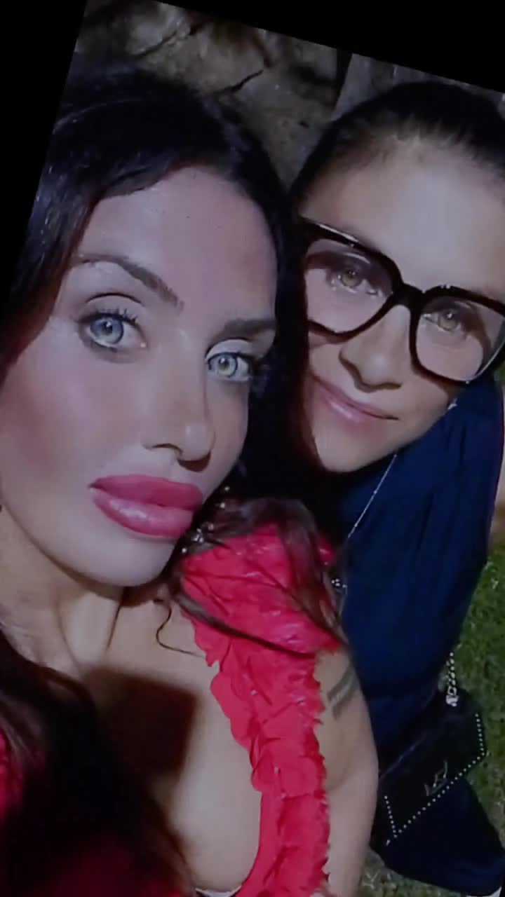 @Esmeralda