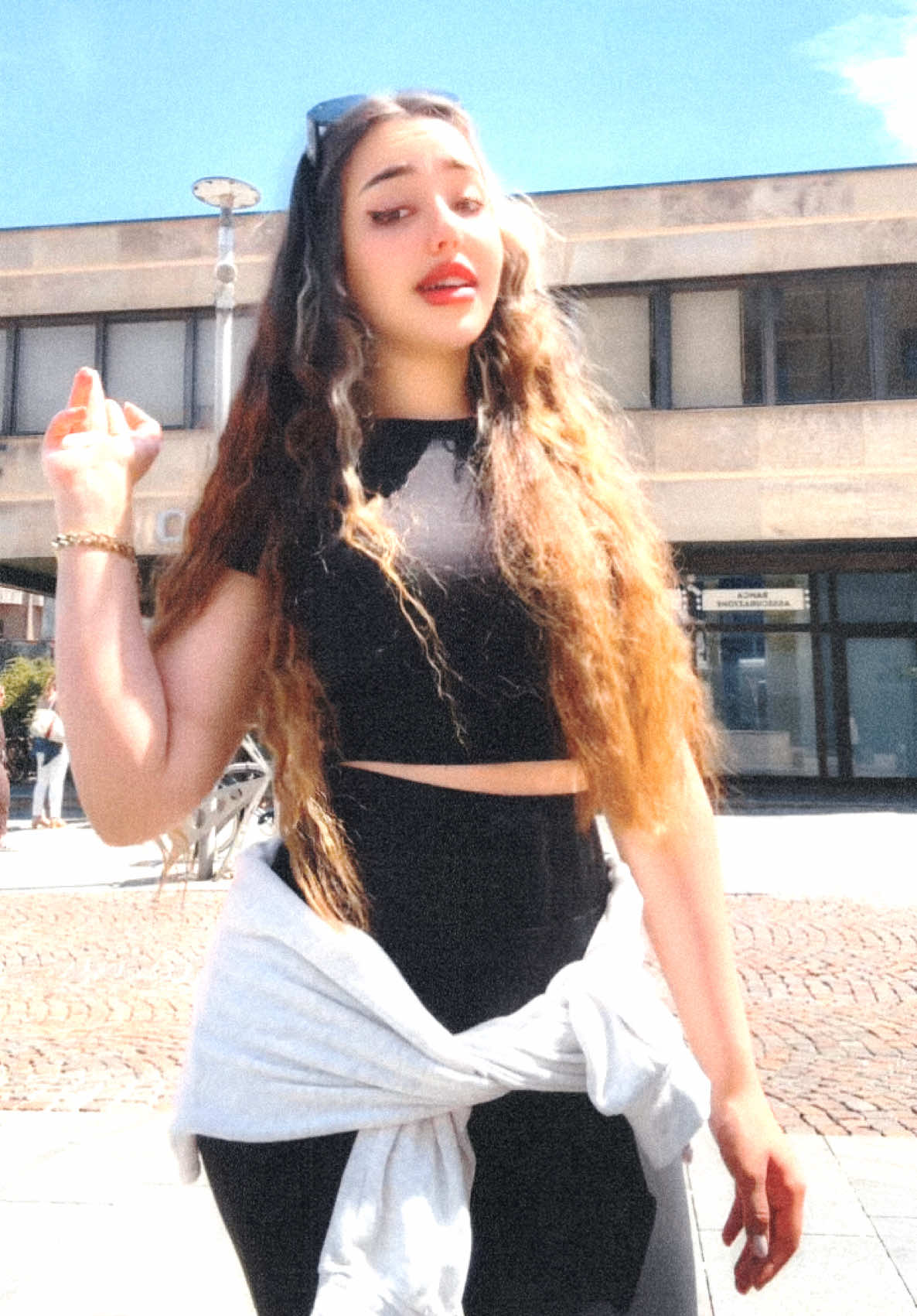 @𝒴𝒜𝒮𝑀𝐼𝒩𝐸