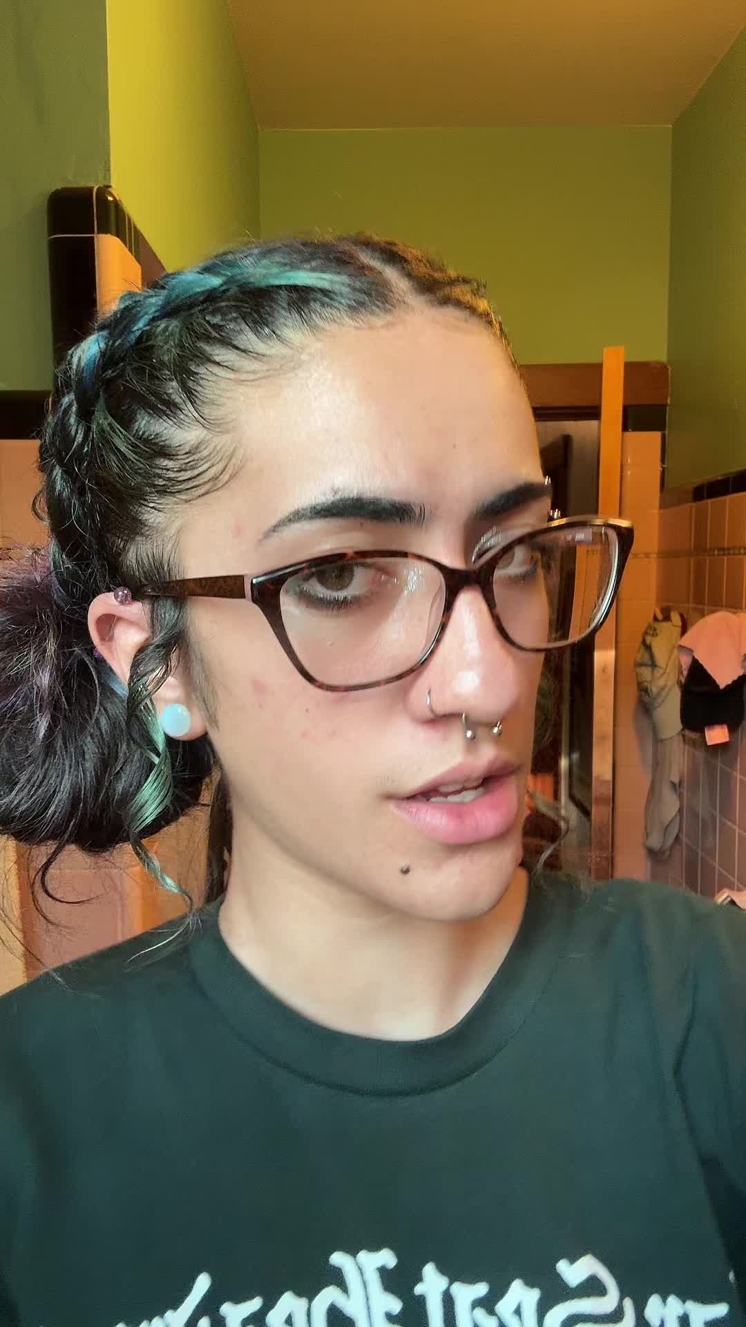 @kira 🧟♂️