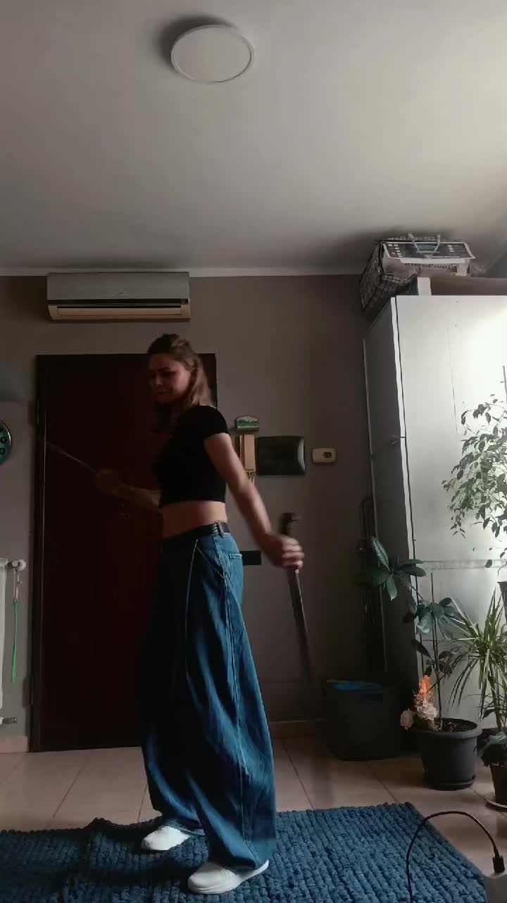 @Hri Macsanov
