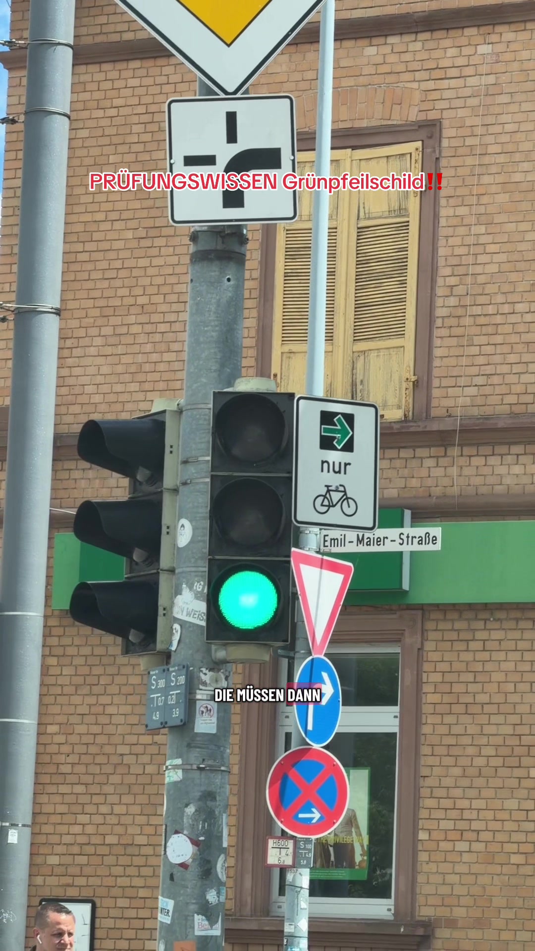 @FahrlehrerLukas