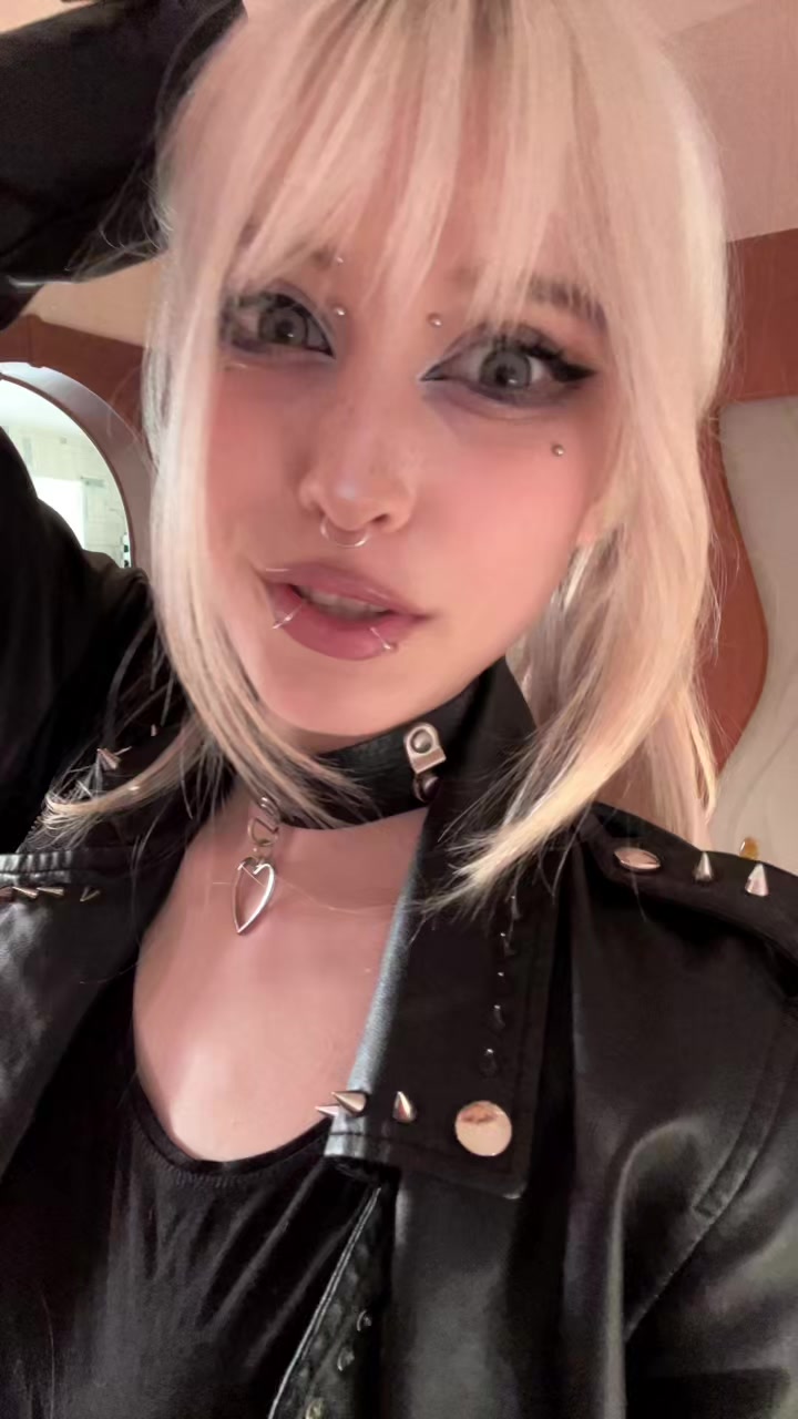 @kisakarisa