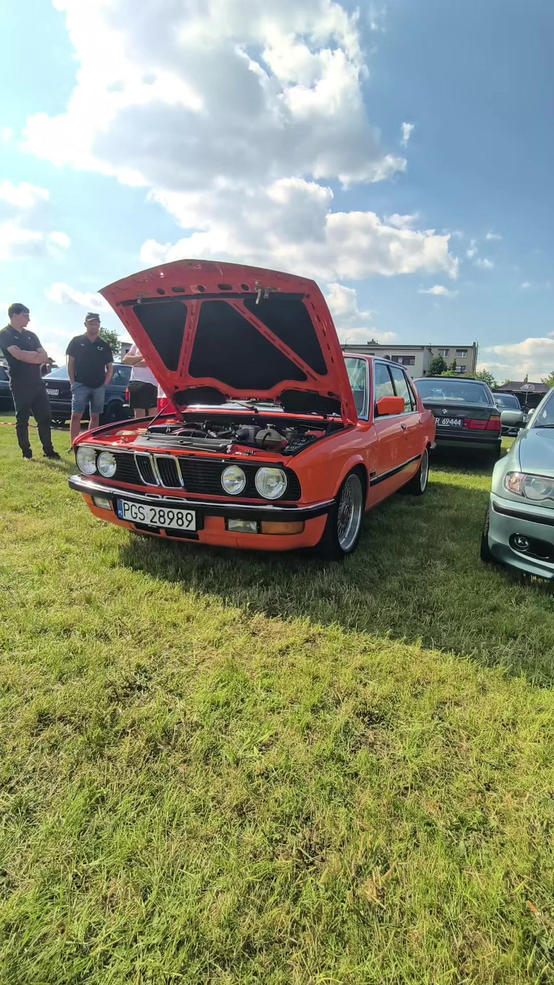 @Monia_E30