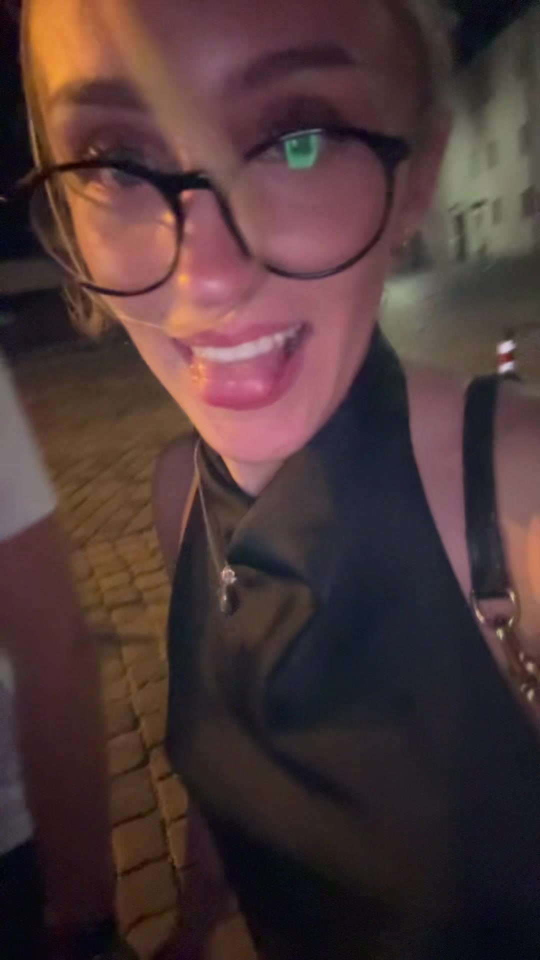 @alena ꩜🍸🪷 🍋&zwj;🟩🪩