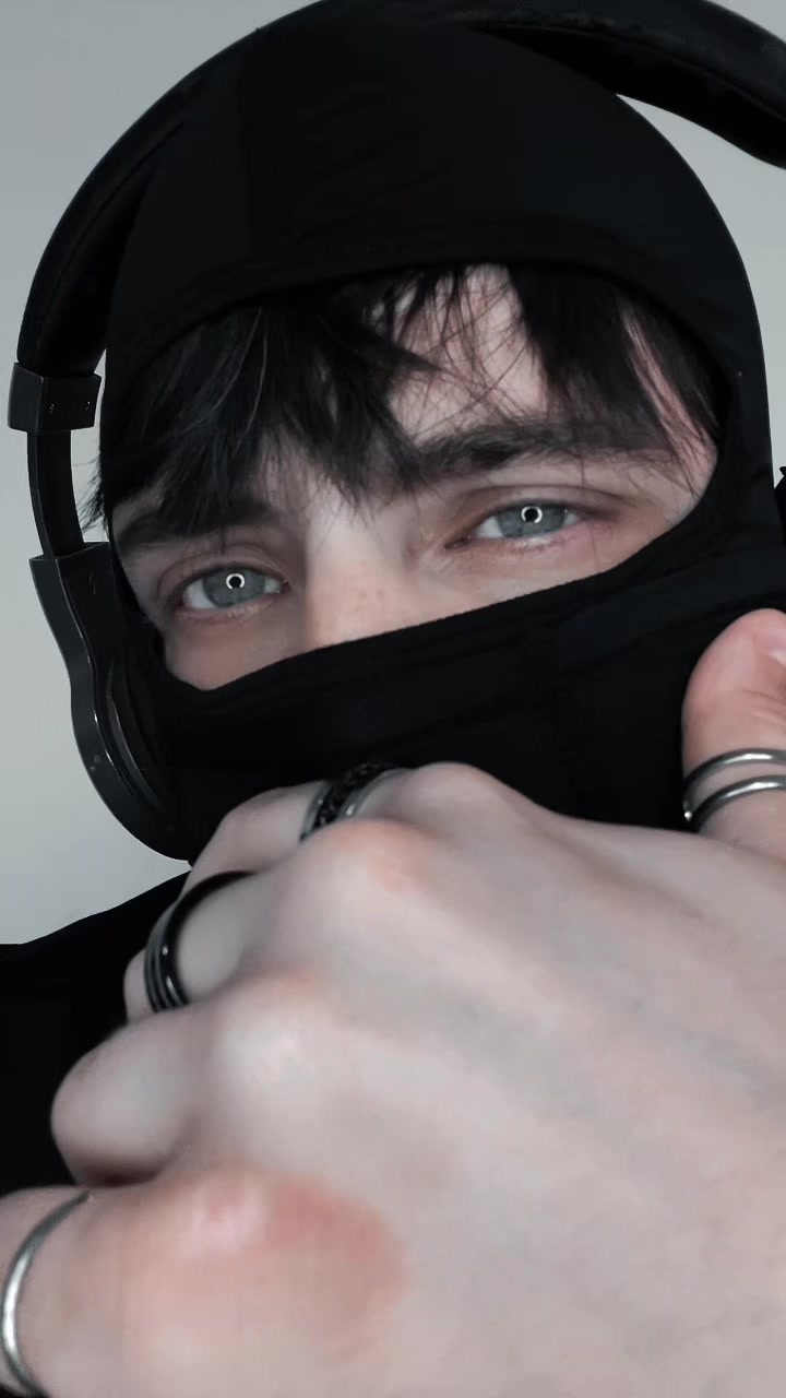 @KNIFE