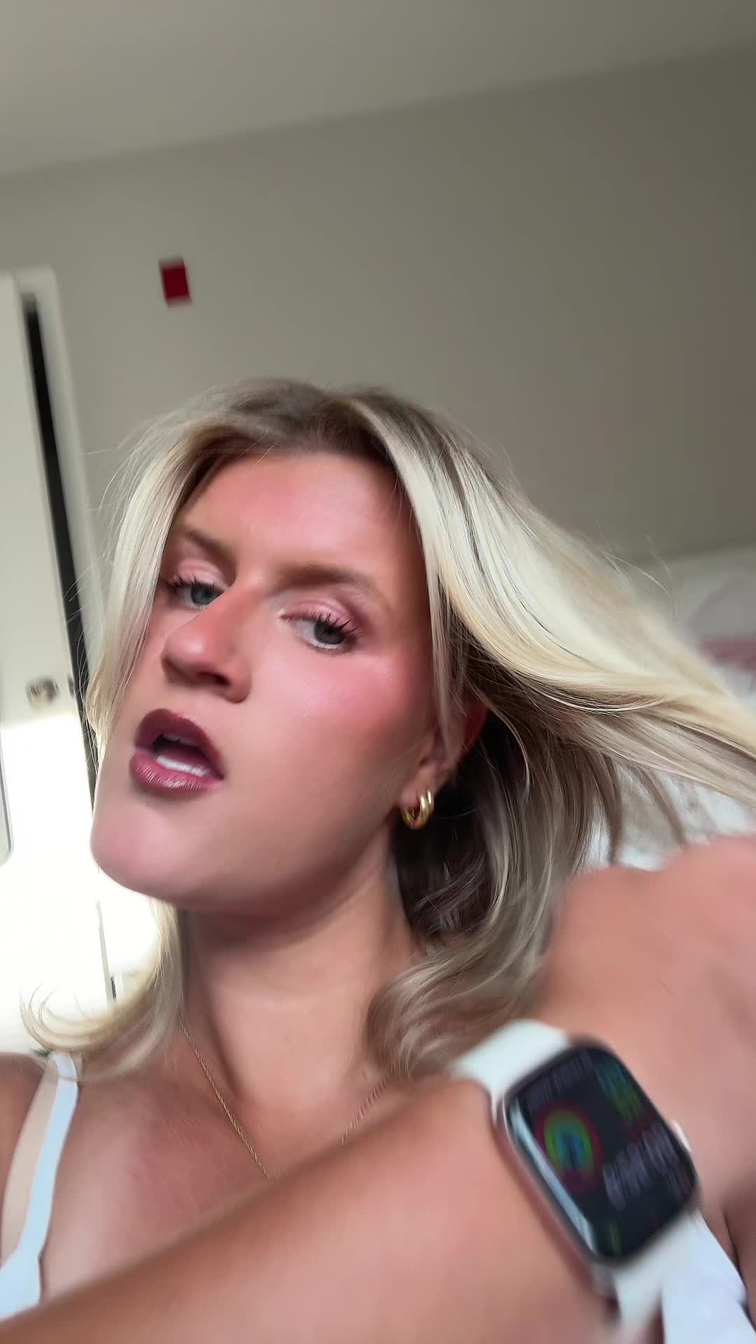 @￼