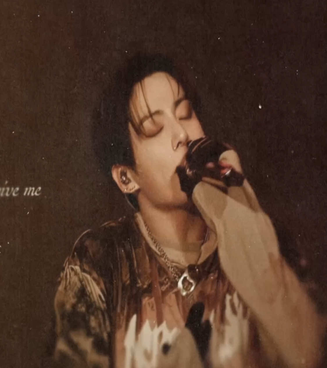@hobiween⁷🧛🏻 SAW BTS