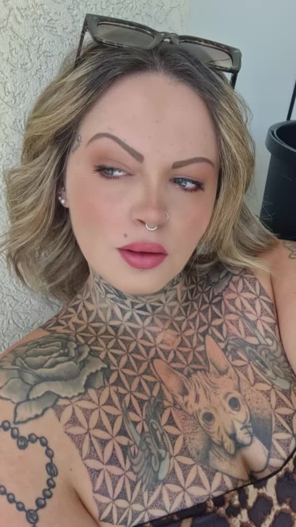 @ᗷᗩᖇᗷIᕮ 👑