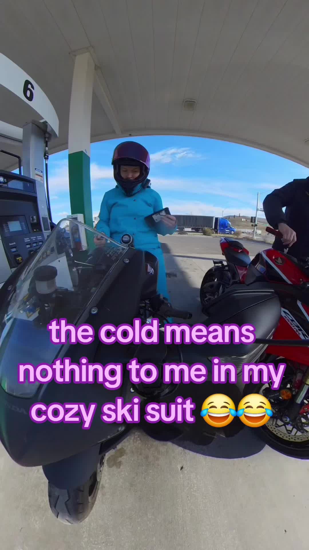 @r_skye27
