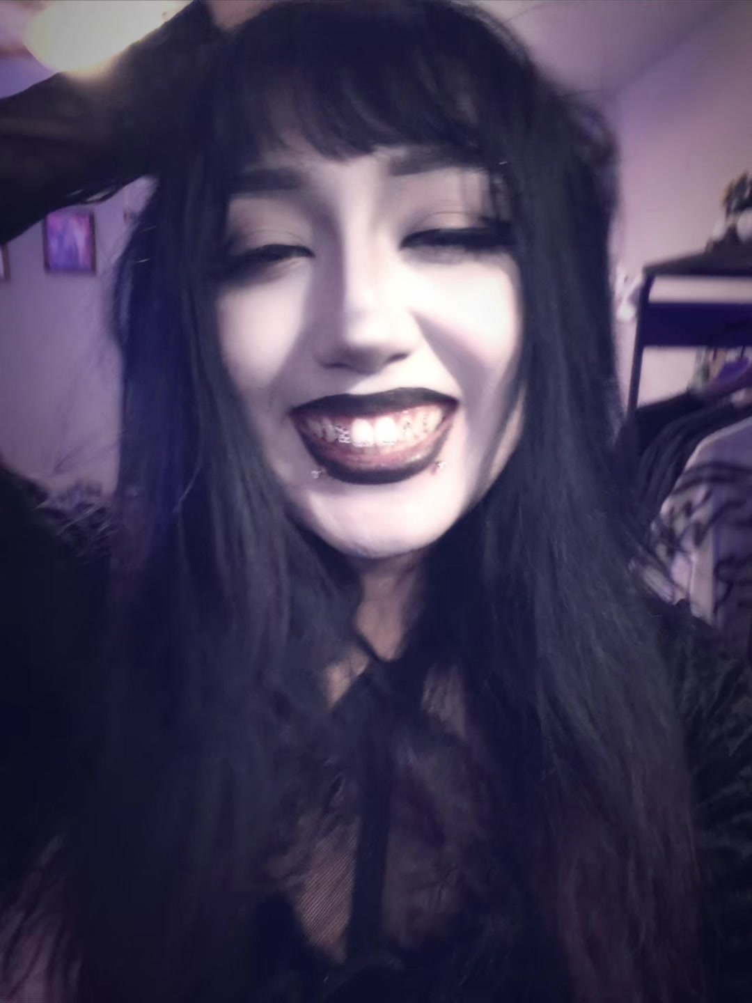 @Kiara