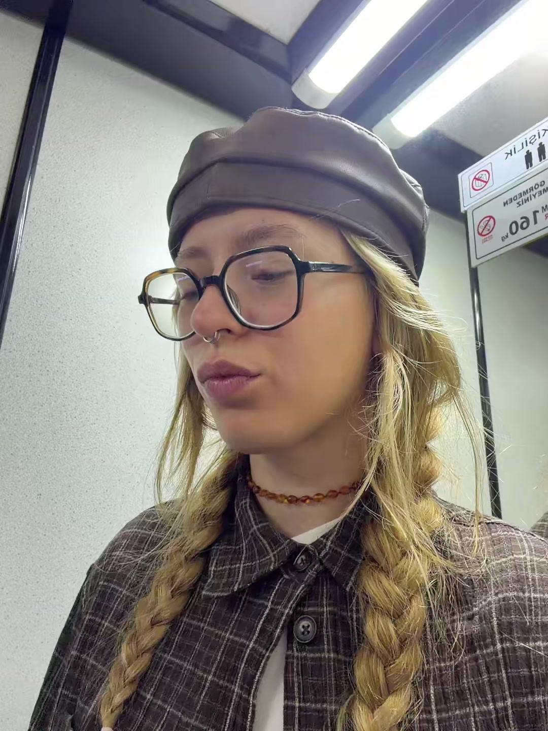 @poetleyla