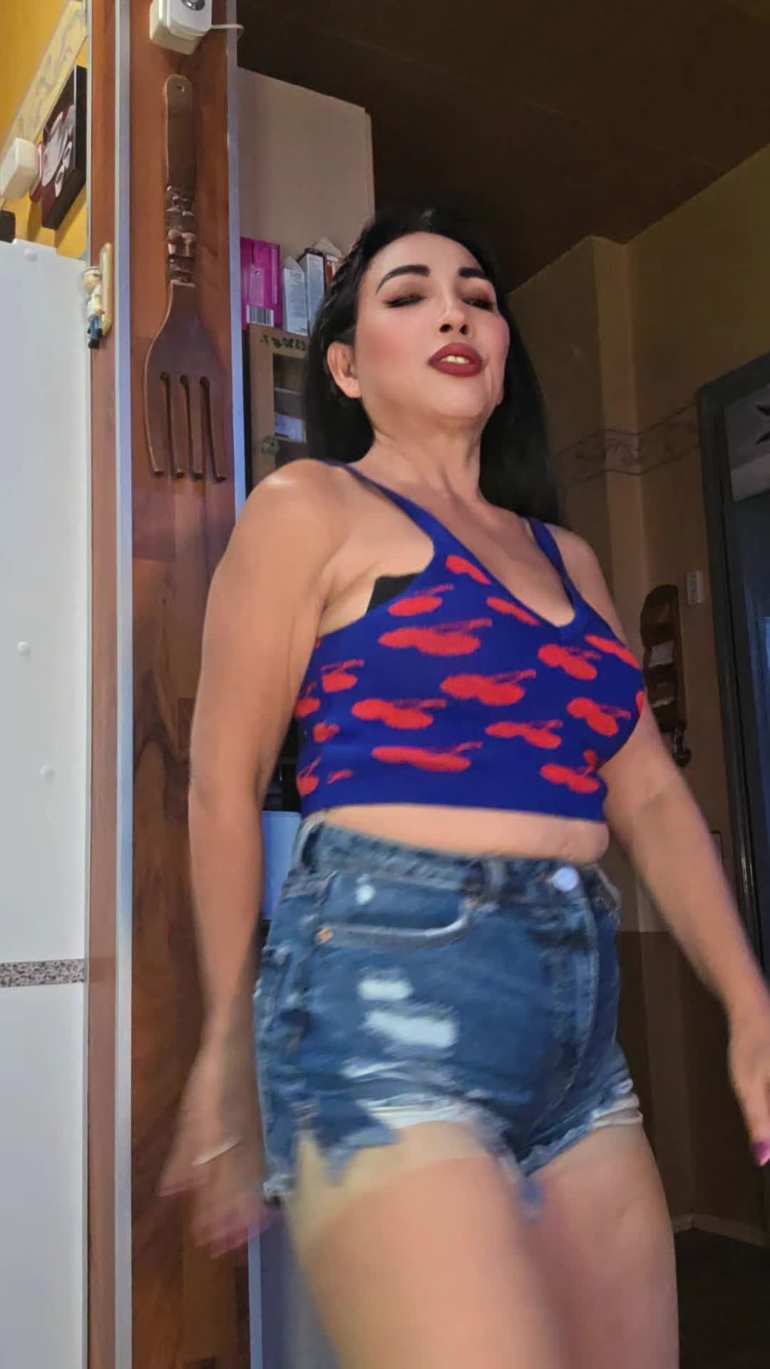 @angelina.jolie