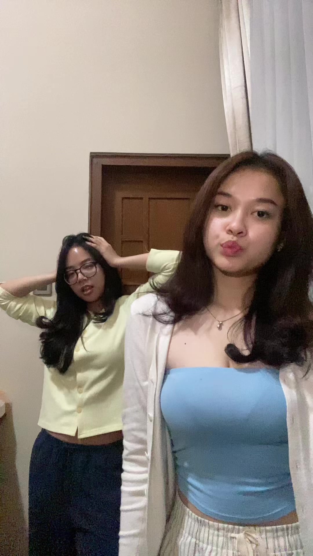 @yashaa