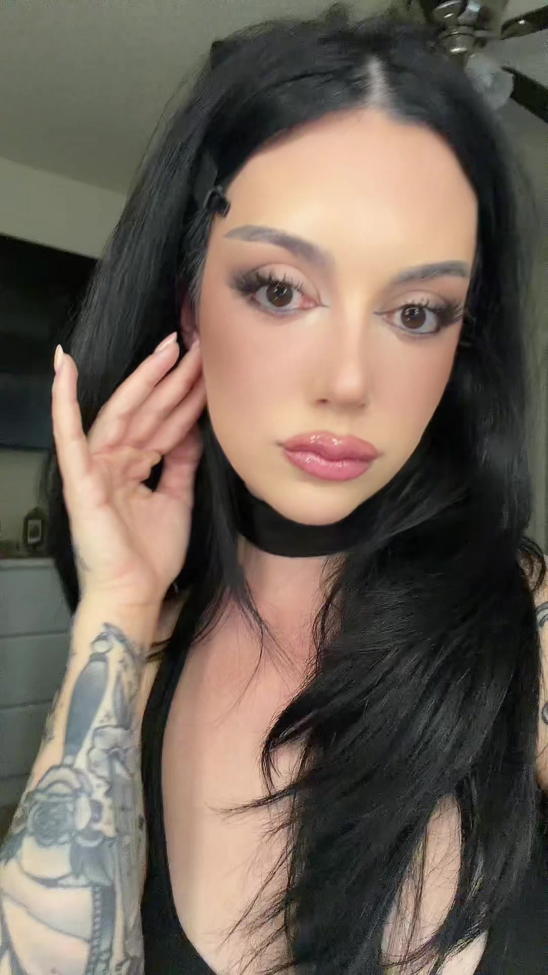 @Jenn<3