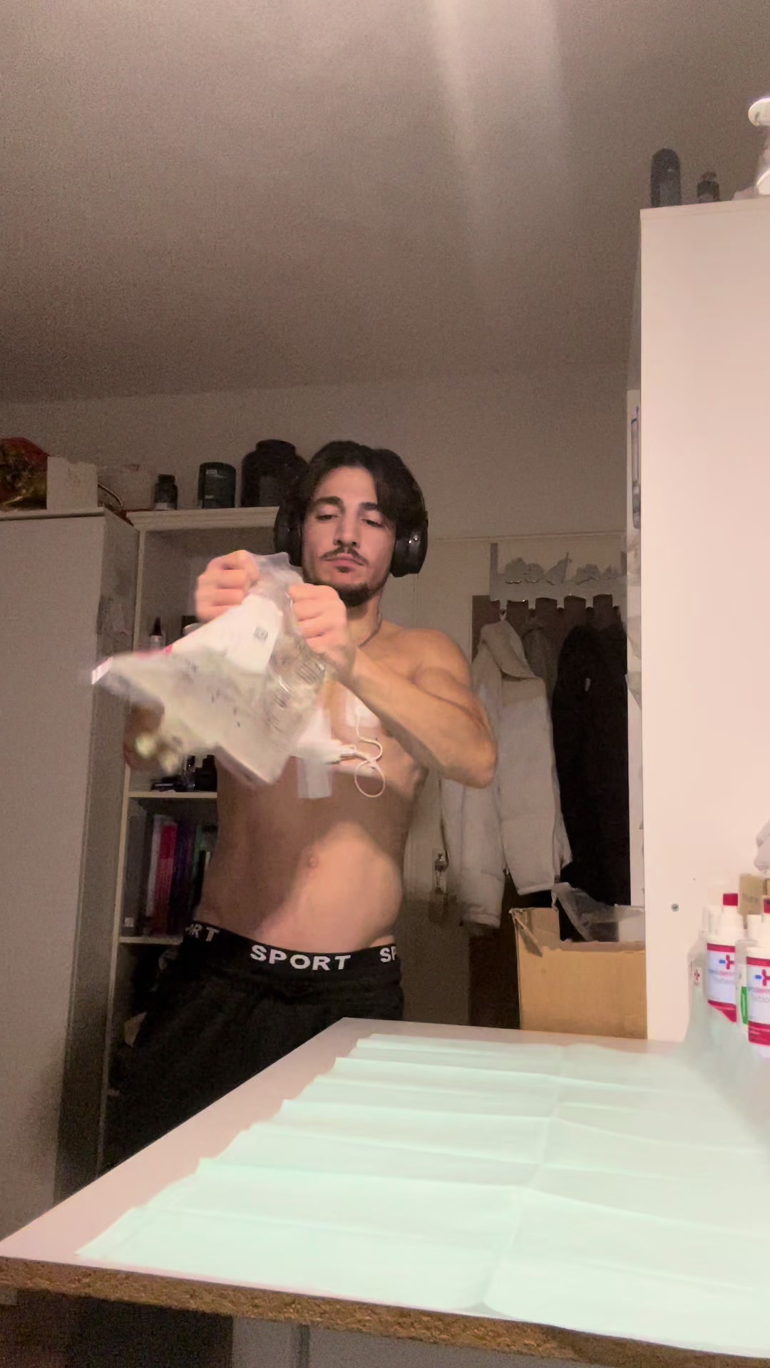 @oender_tk