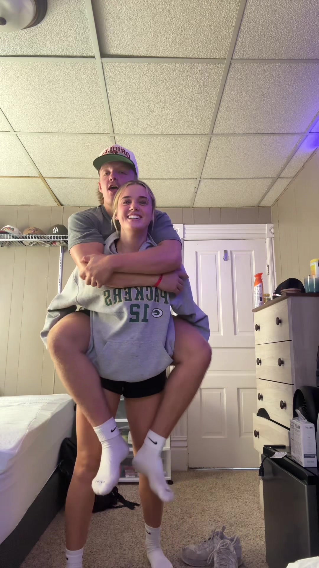 @notashlynwnuk