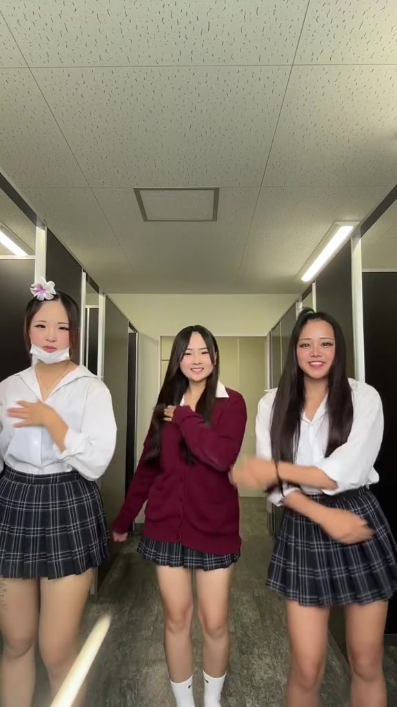@りこ