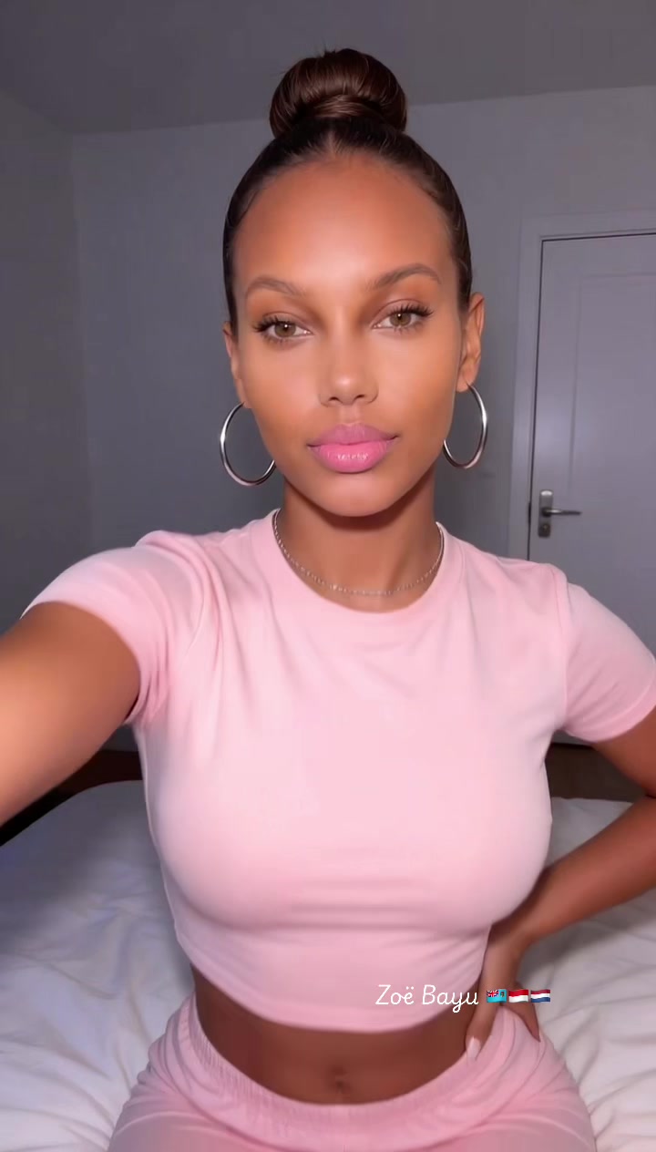 @Zo&euml; Bayu