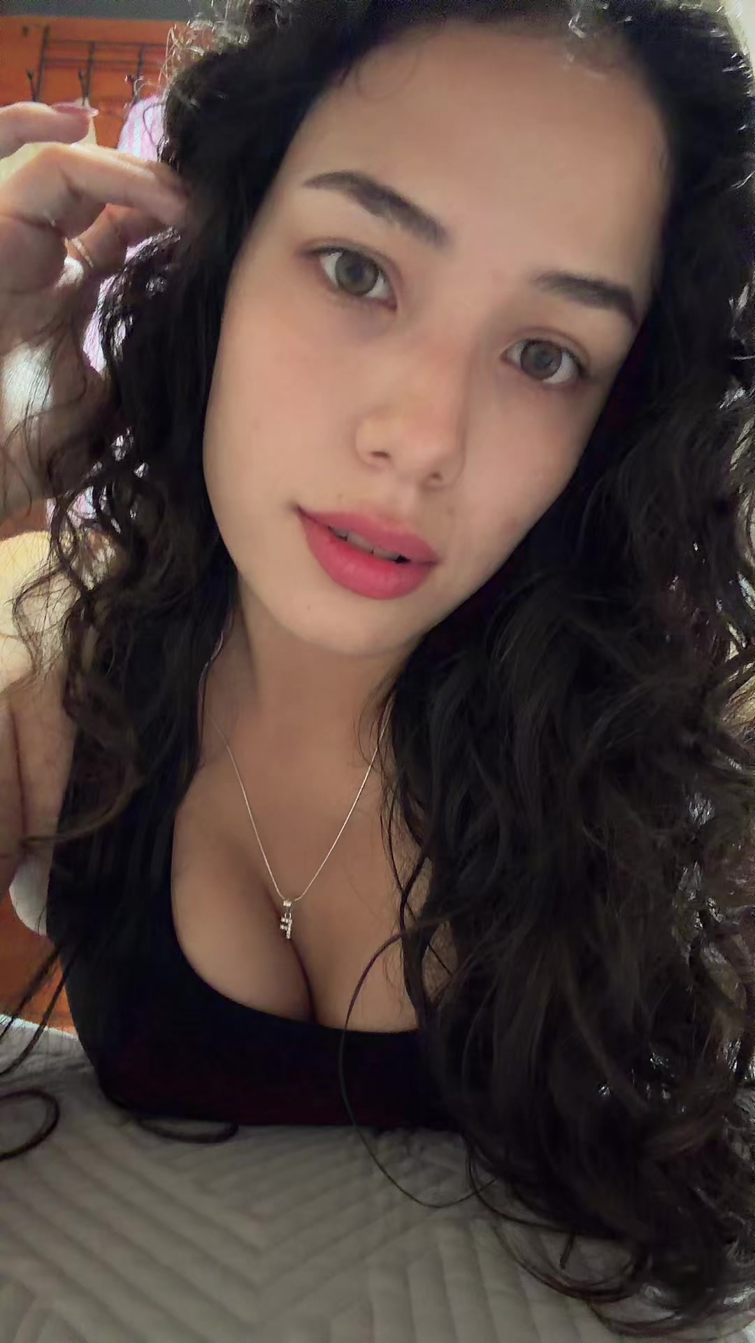 @F 🤍