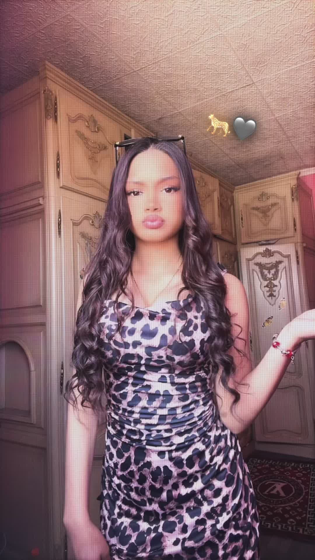 @𝐌𝐞𝐥𝐥𝐲𝐲&bull;🐝