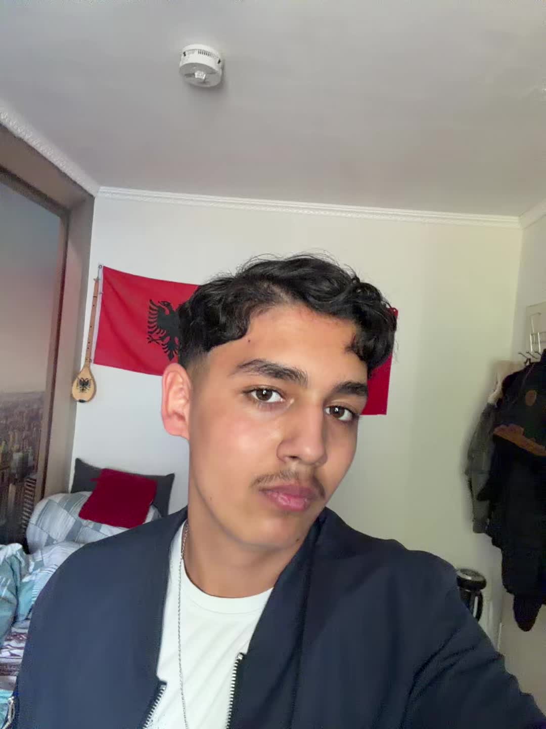 @إغزون