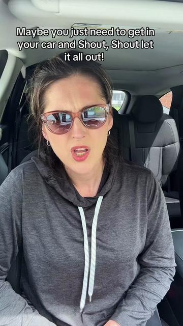 @justbeinglindsay
