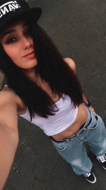 @•𝓵𝓪𝓷𝓐 𝑜. 𝑣𝑎𝑠𝑒𝑙𝑖𝑛𝑒