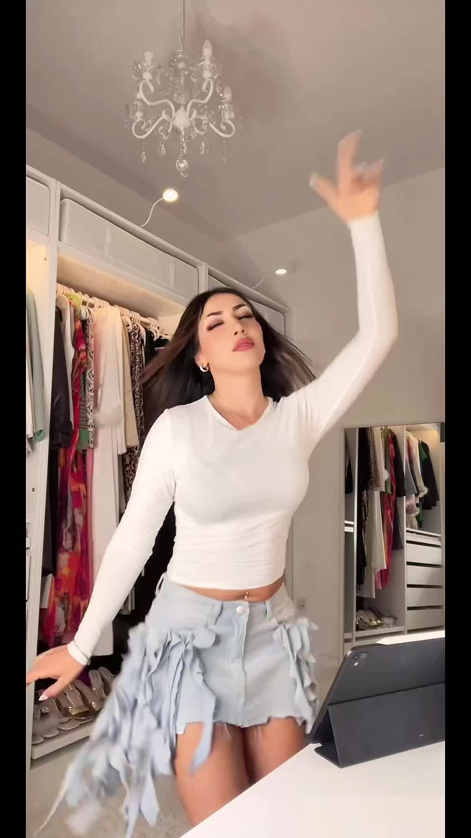 @raha.roshandel