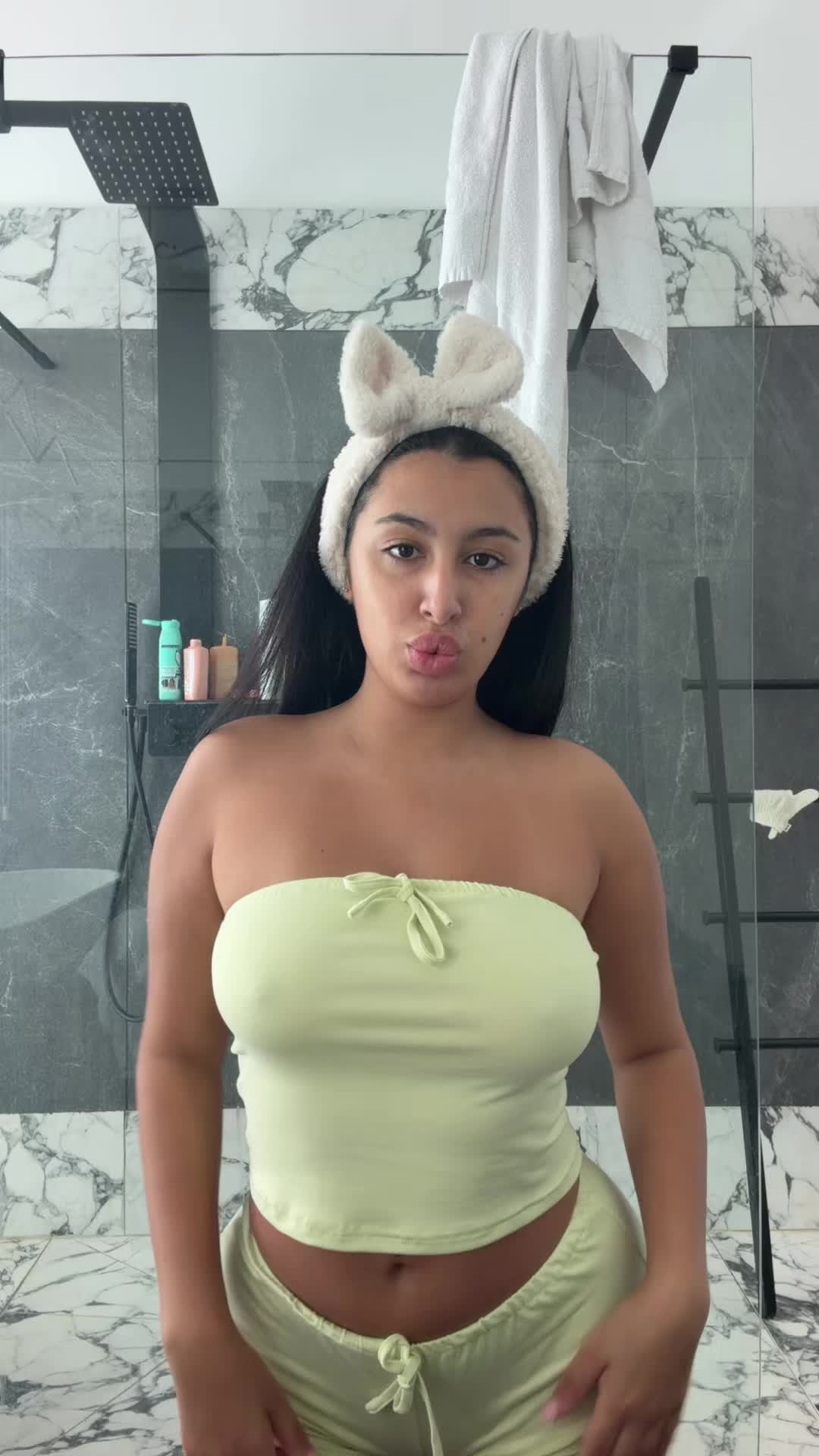 @LUXY
