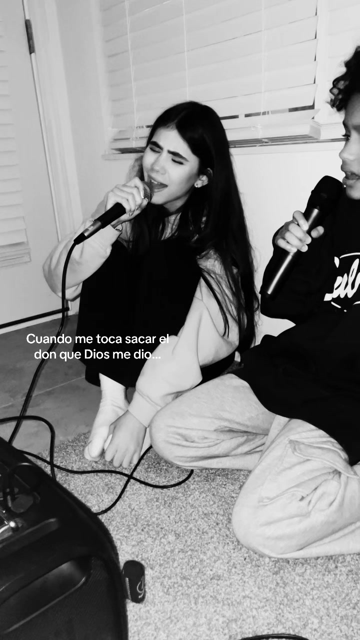 @Iza💖