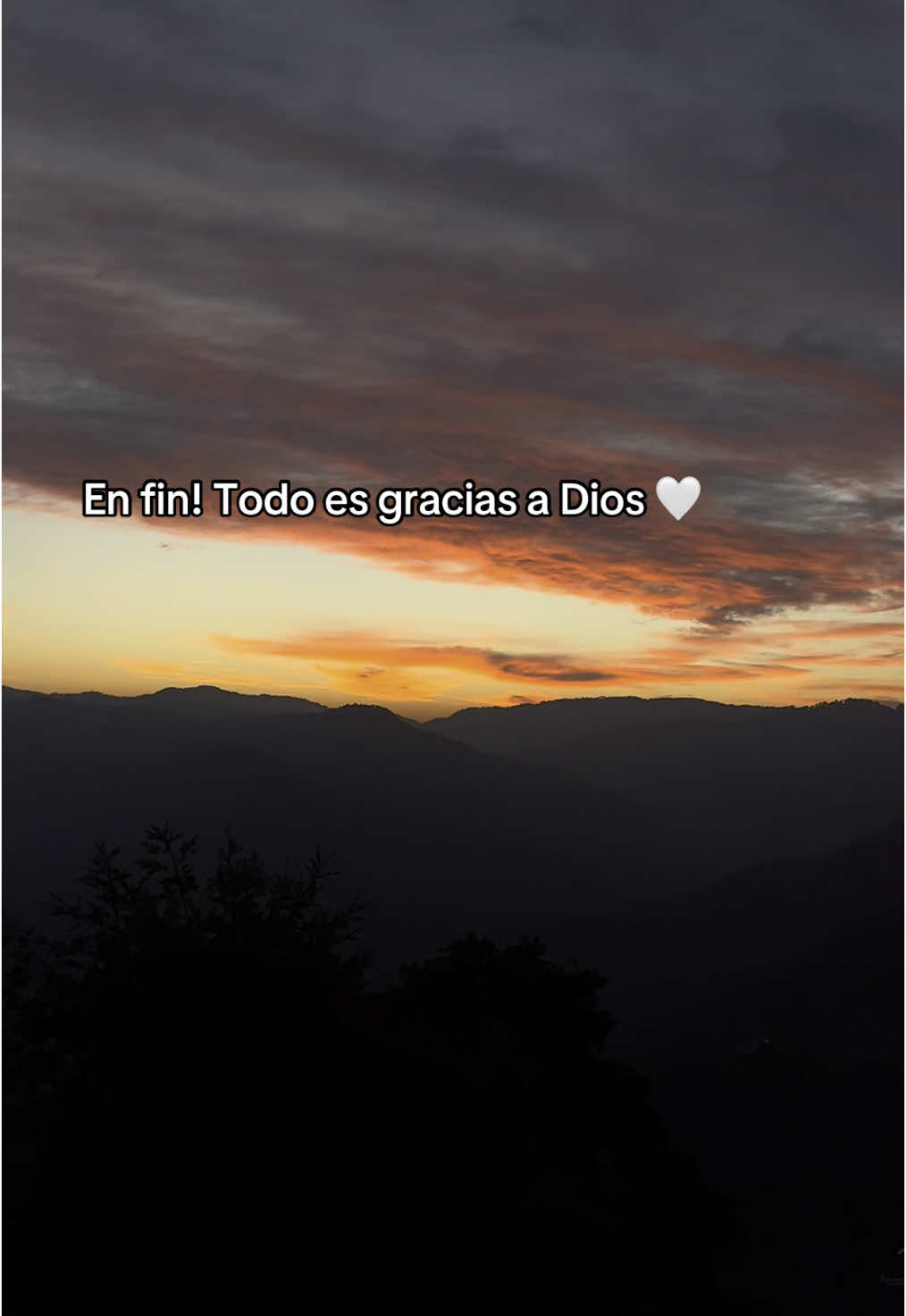 @YessiLara👷♀️
