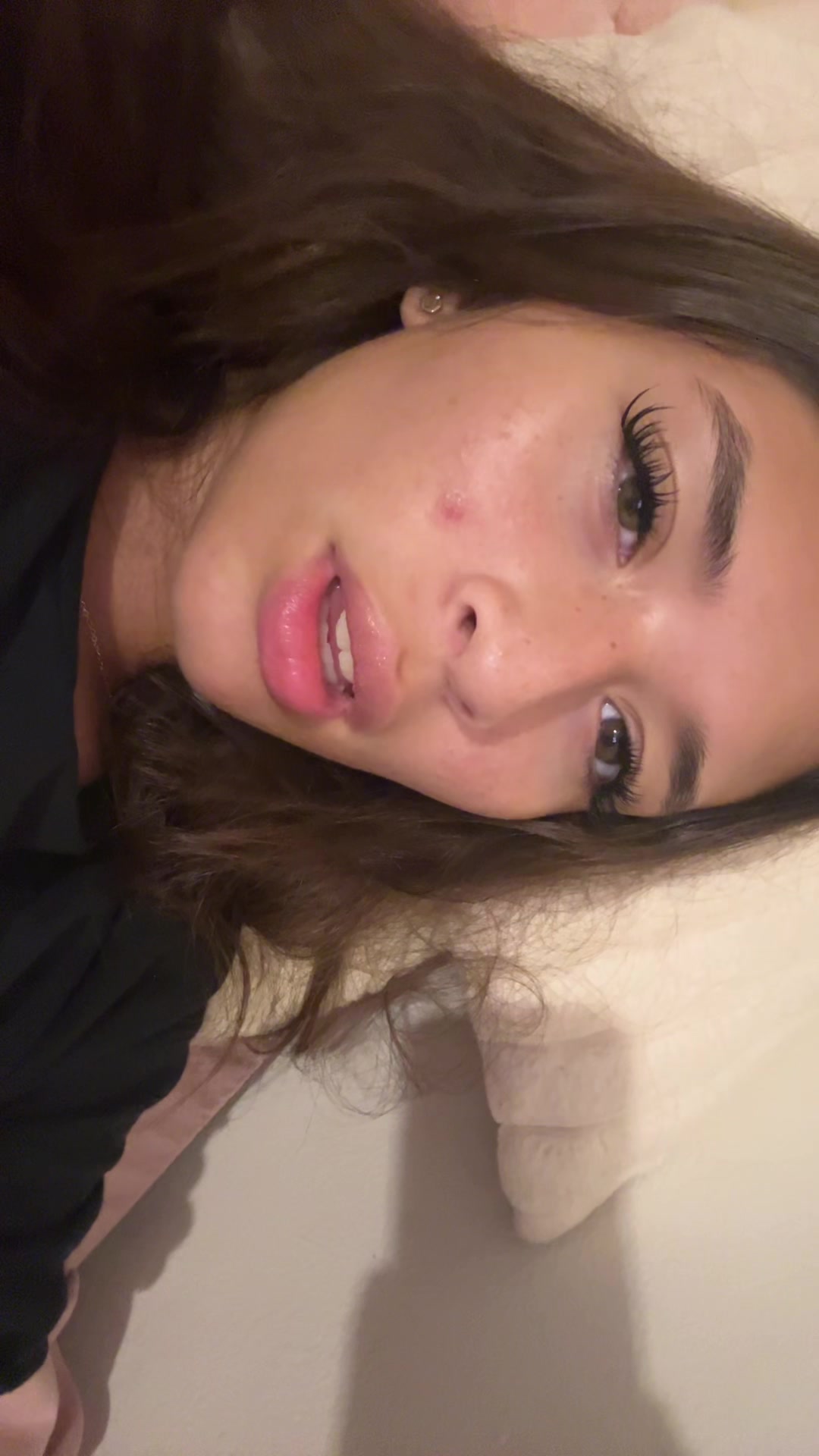 @✮