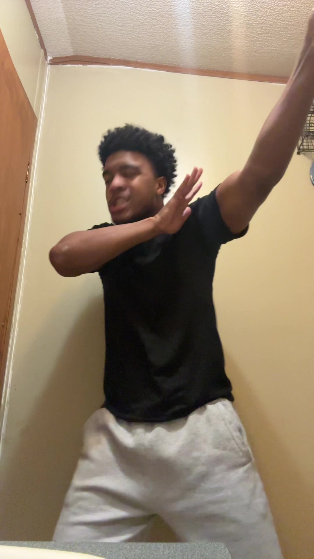 @Curlyty