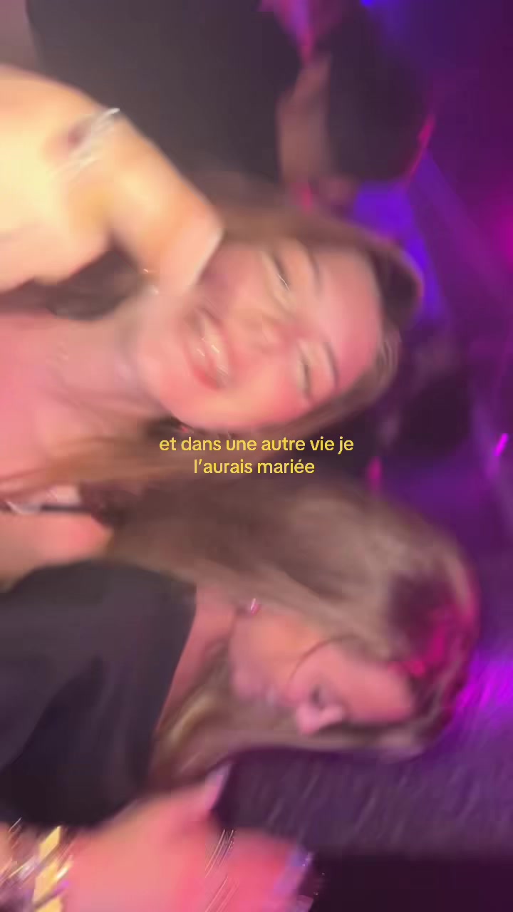 @hélo