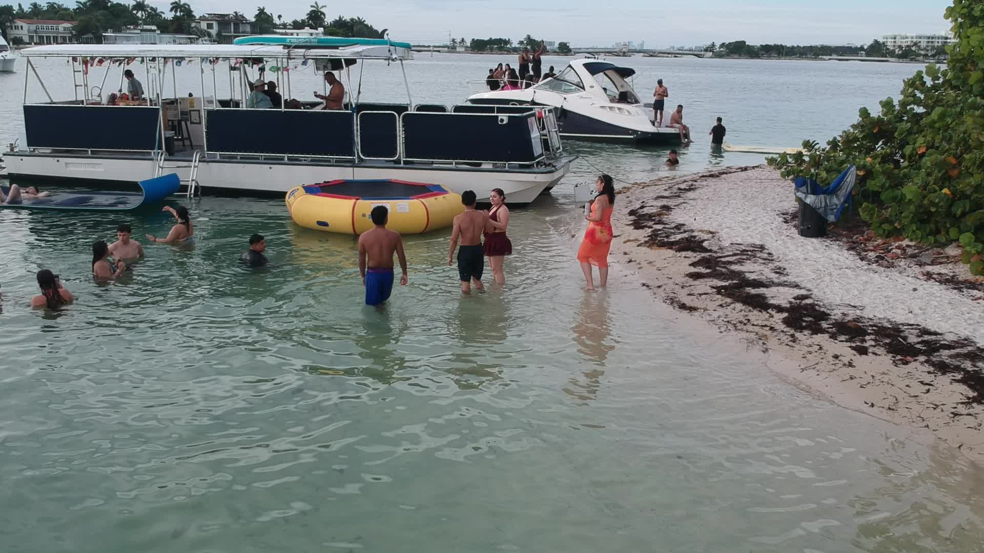 @South Beach Party Boats
