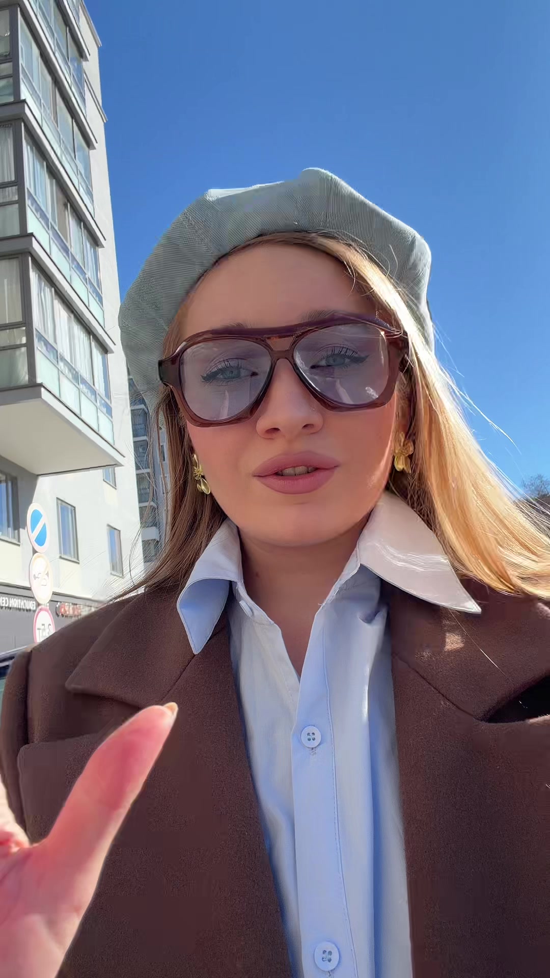 @tgk:Russian Rapunzel 👱🏻&zwj;♀️