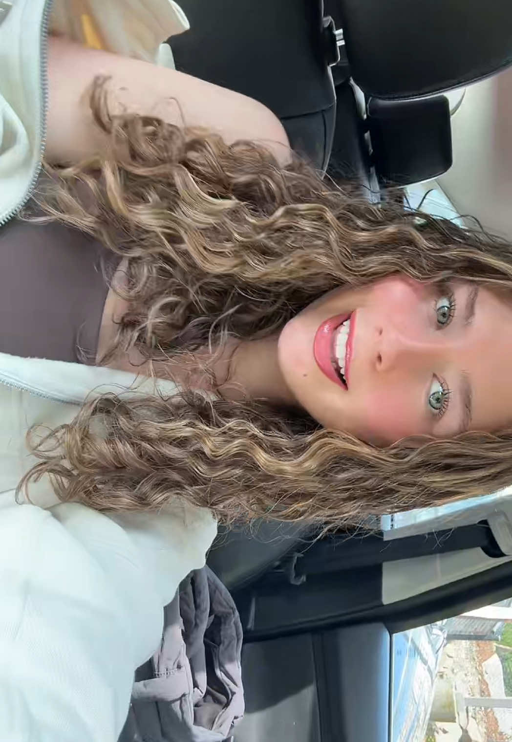 @ellieplumm