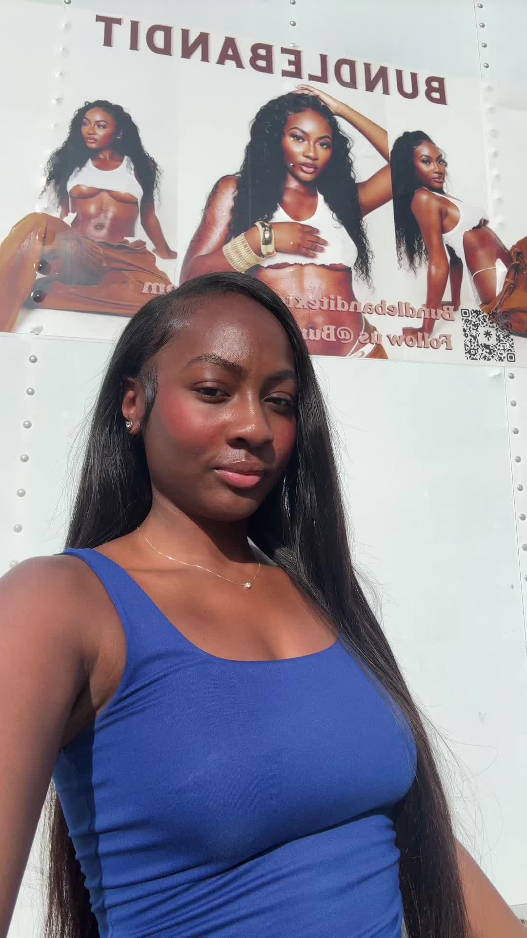 @SHANIAMONAEEEE