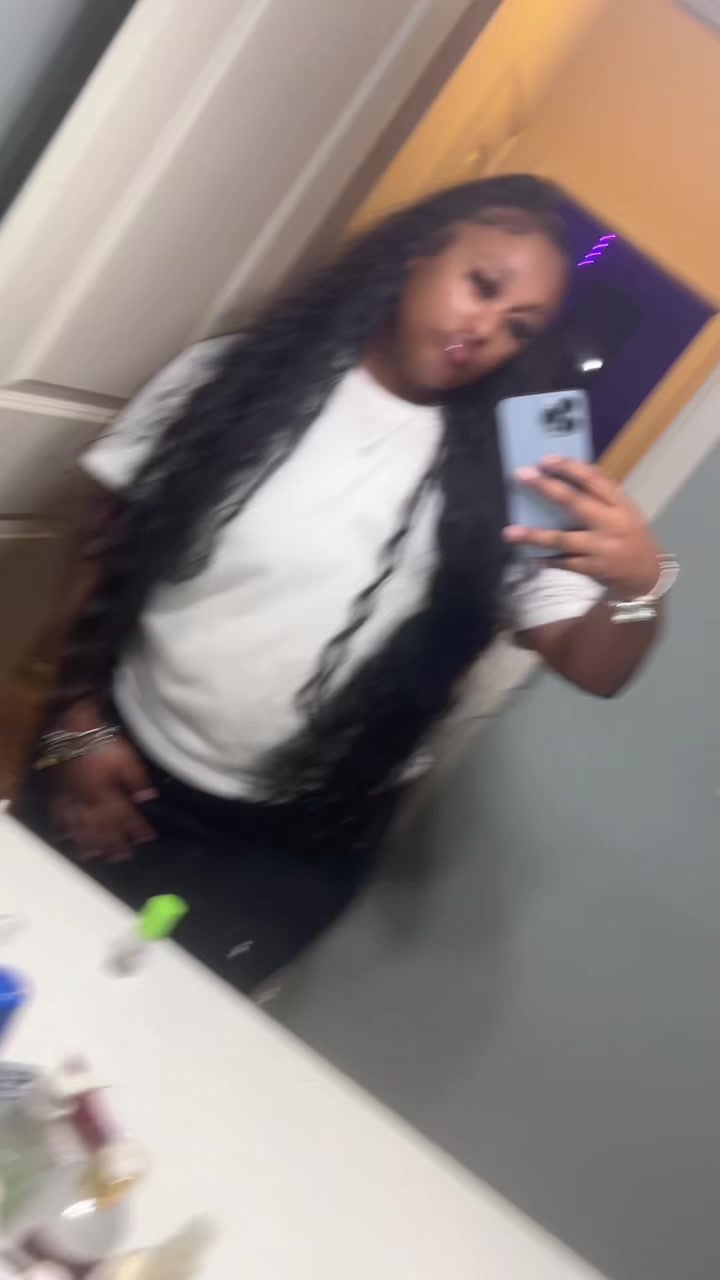 @thereallmercedess