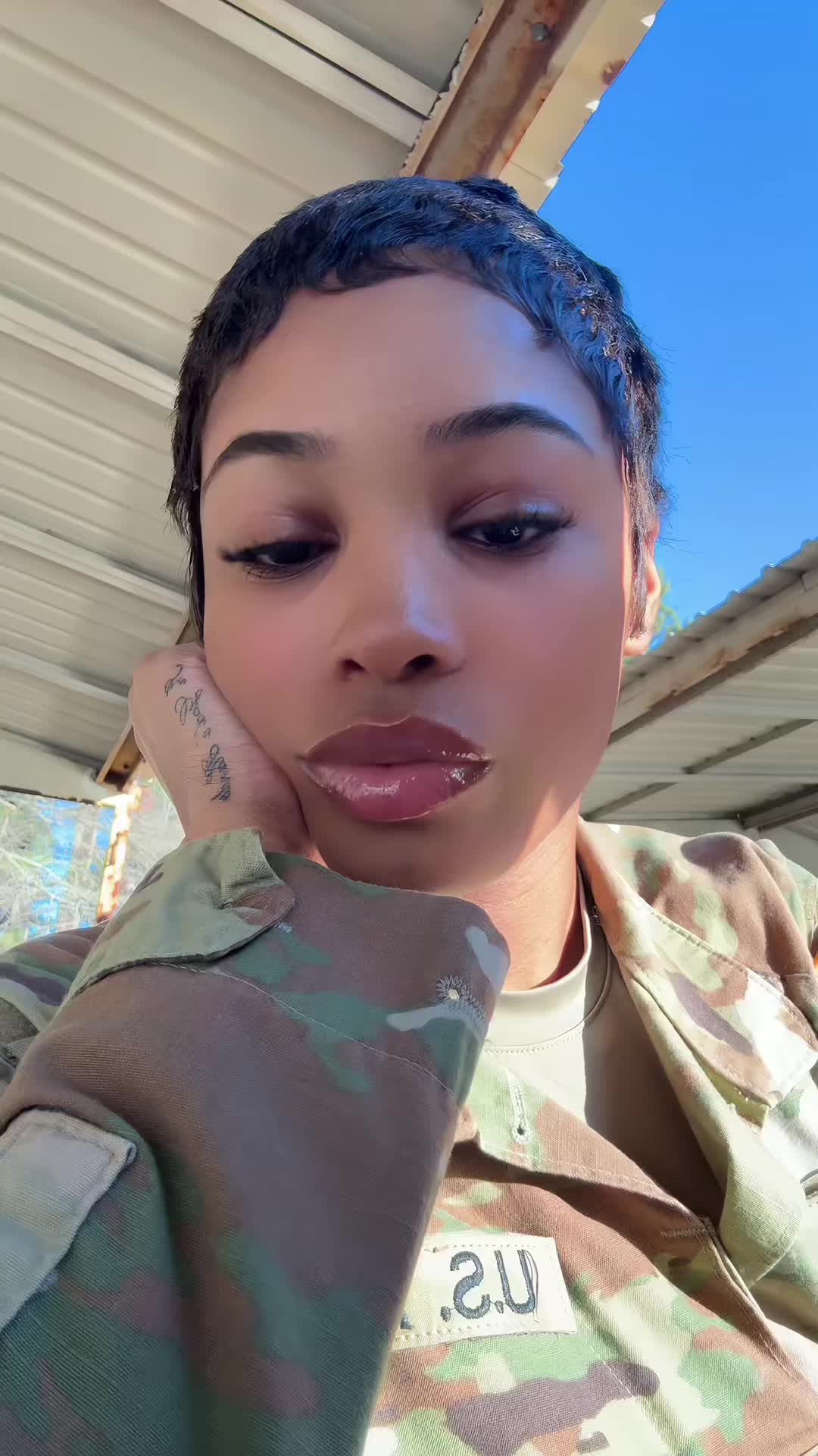 @𝓑ᥫ᭡