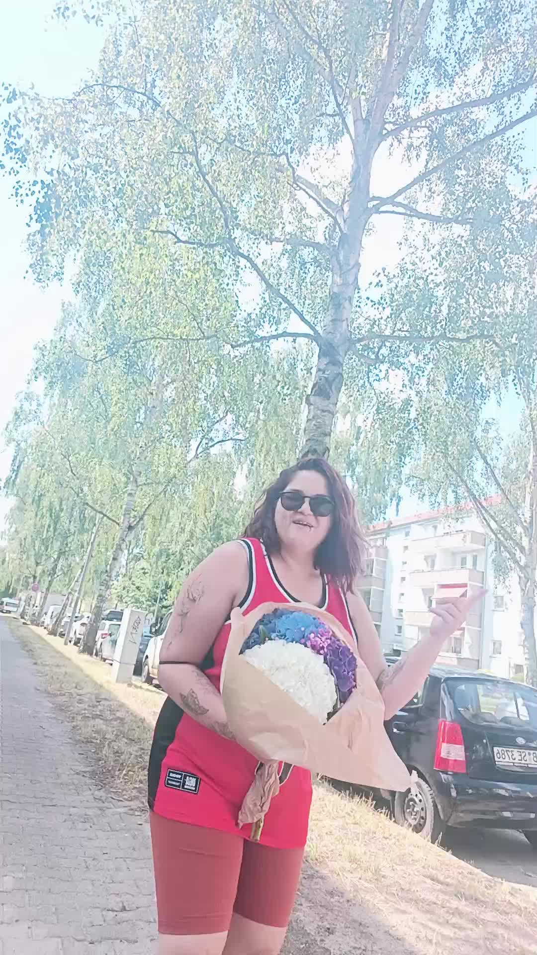 @RalucaNikky💯🌹🇷🇴