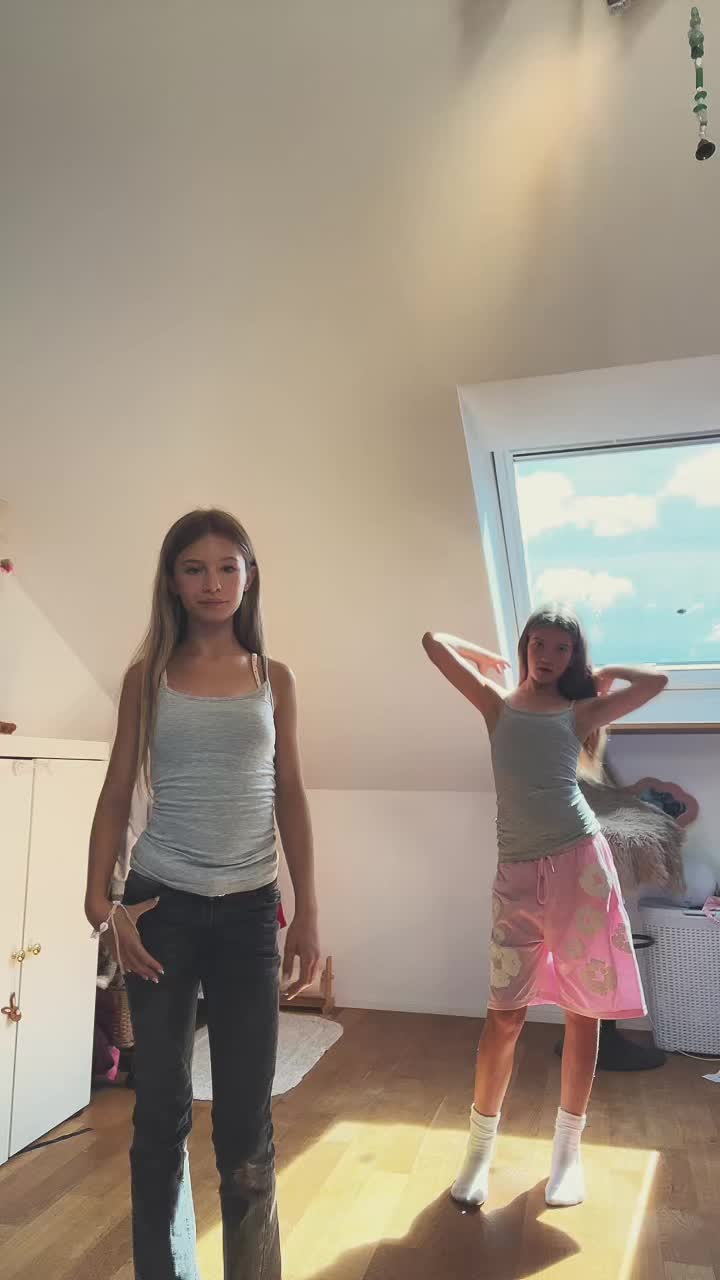 @Lyra🇹🇩🇹🇩🇹🇩