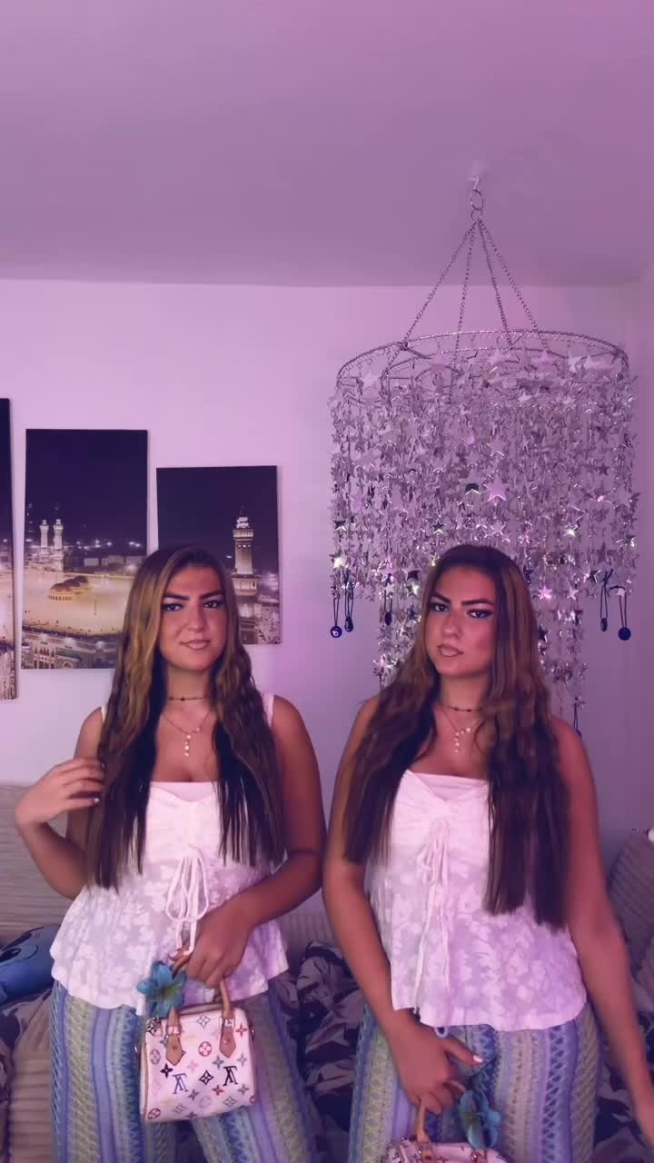 @Twinsss👯♀️