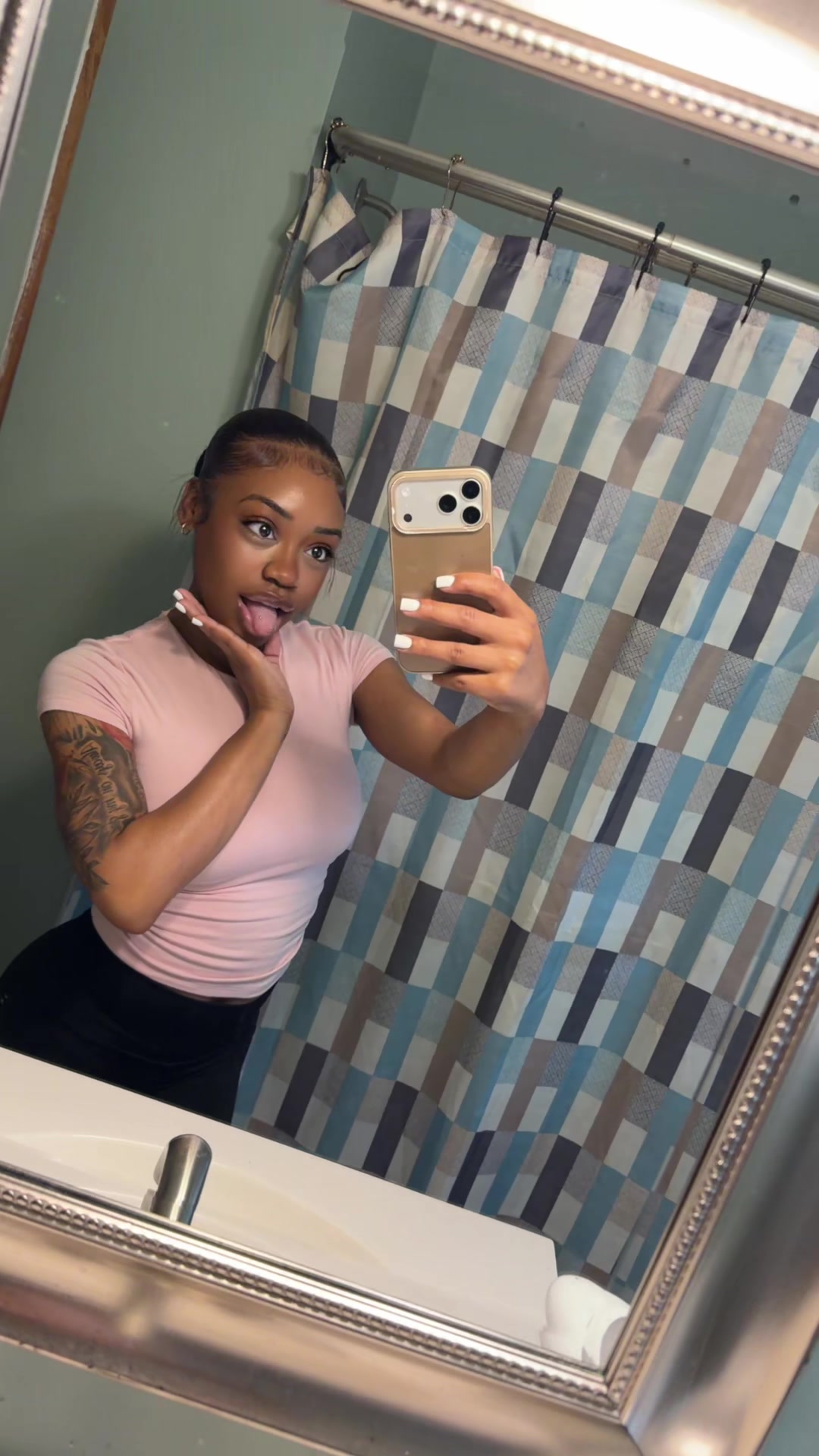 @syniamaeee