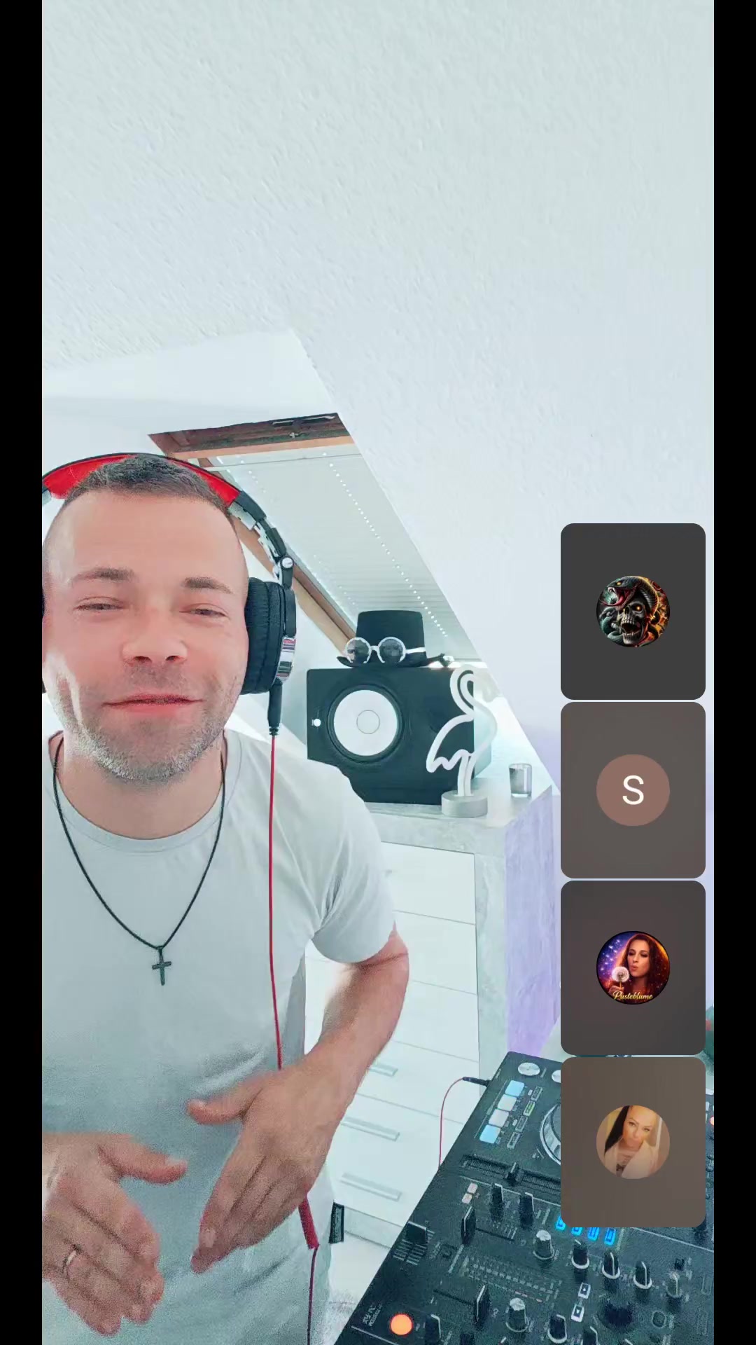 @DJ Speedy