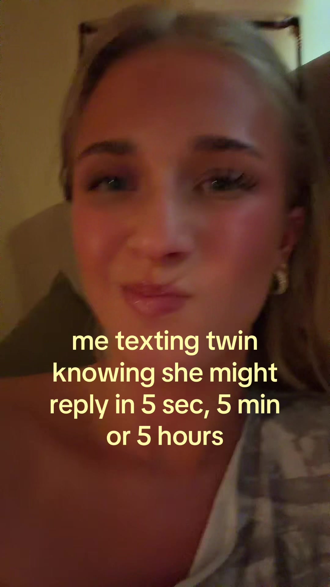 @theelliebarker