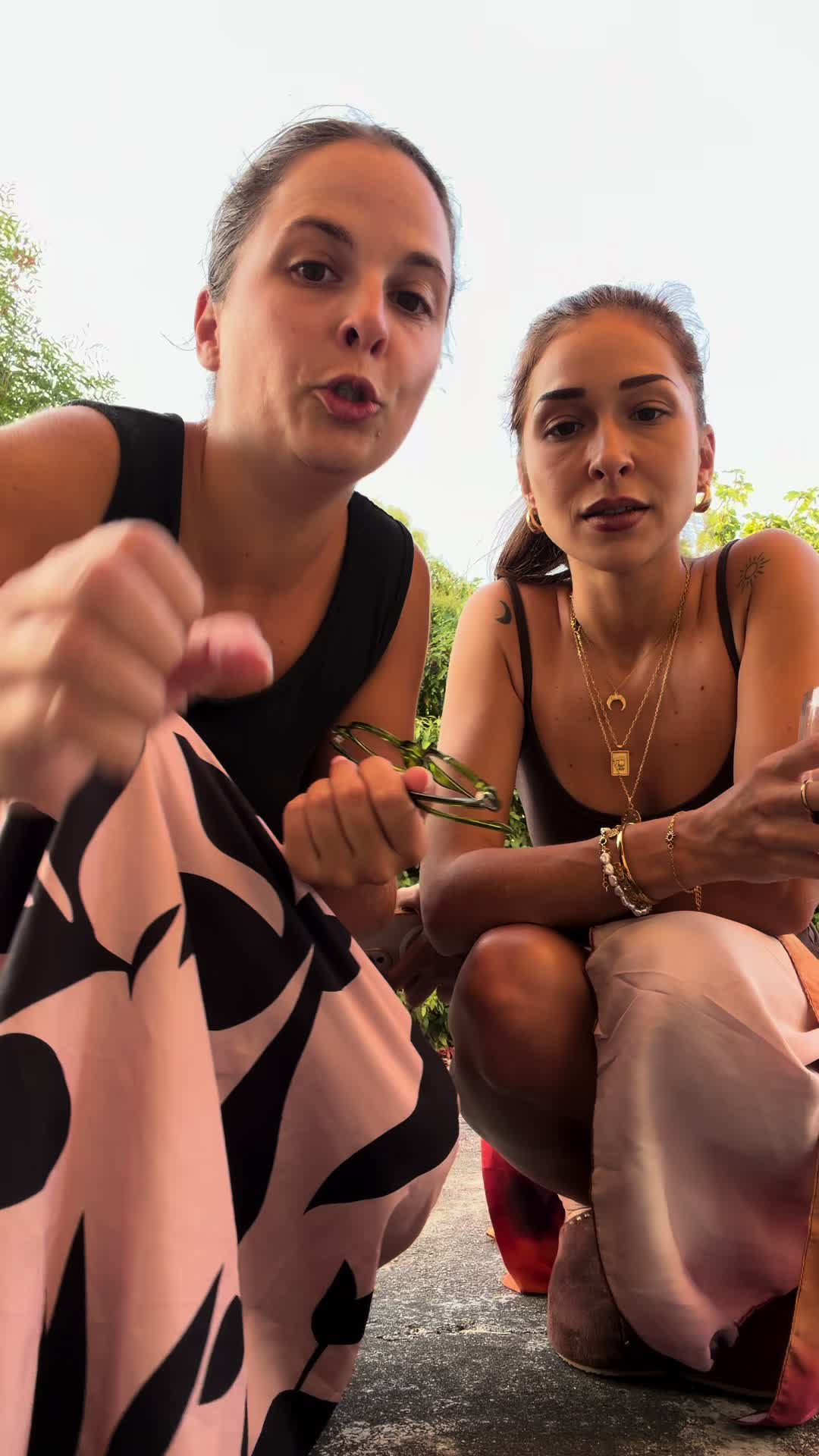 @L E A