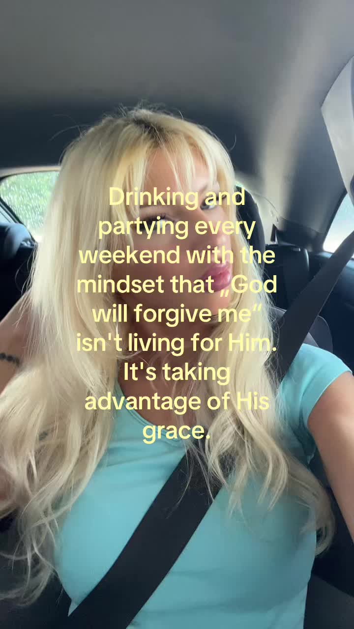 @𝒞𝒽𝒶𝓇𝓁𝒾𝓃𝑒