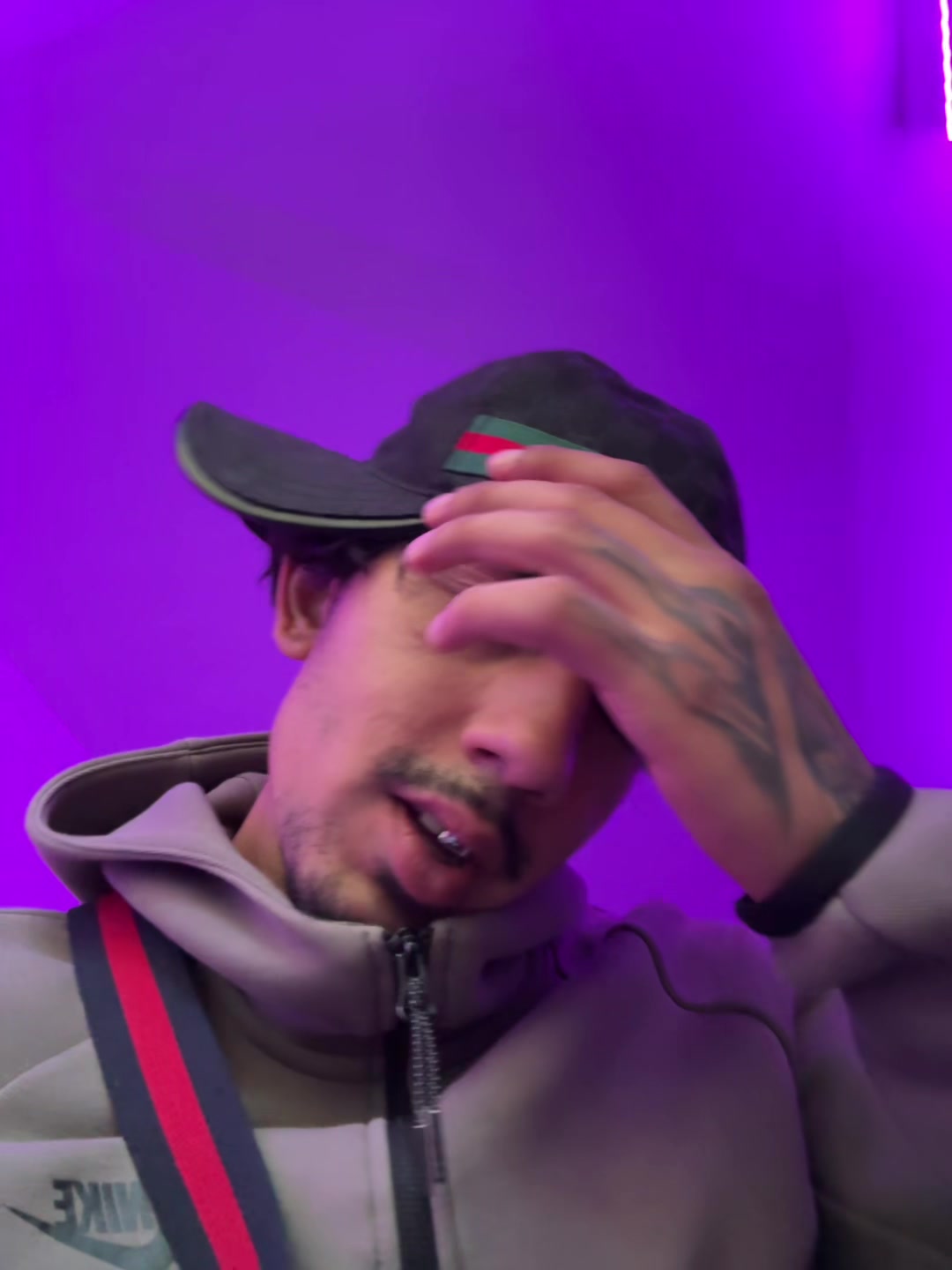 @E N V Y
